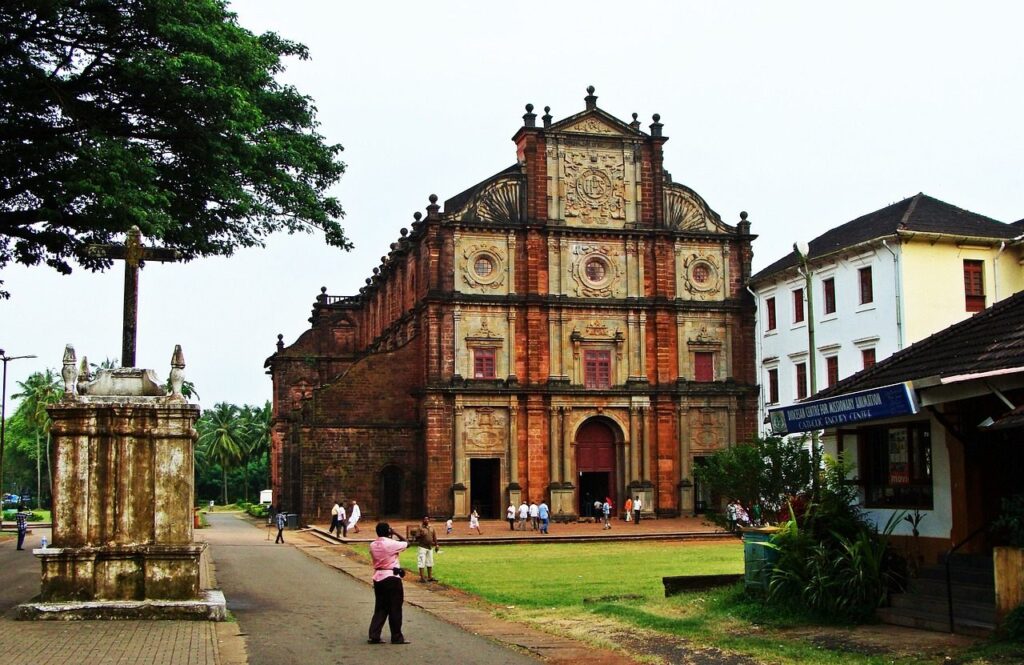 Basilica De Bom Jesus, Basilica Church timing, Basilica History, Basilica architecture