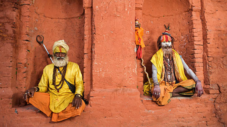 Explore Varanasi's temples and ghats, with city and travel info. Discover holy places in Varanasi!