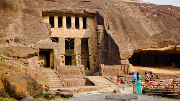 Explore Kanheri Caves Mumbai, a historical marvel. Discover the fascinating history and learn how to reach Kanheri Caves for an unforgettable experience.