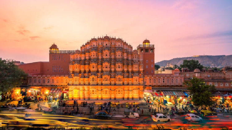 Embark on a memorable Jaipur tour with customized tour packages. Explore the vibrant culture and heritage of Jaipur with Jaipur day tours and city tours.