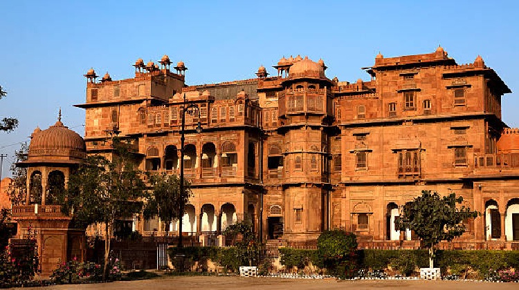 Travel to Bikaner with Bikaner travel packages and explore Bikaner famous places with our exclusive Bikaner tour packages.