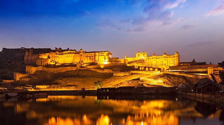 Nightlife in Rajasthan offers vibrant experiences; explore Rajasthan Nightlife with this essential Rajasthan travel information for an unforgettable travel Rajasthan adventure.