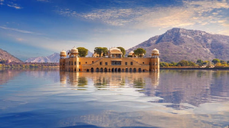 Your ultimate Rajasthan travel guide, offering essential tour information for exploring the vibrant culture and heritage of this enchanting destination.