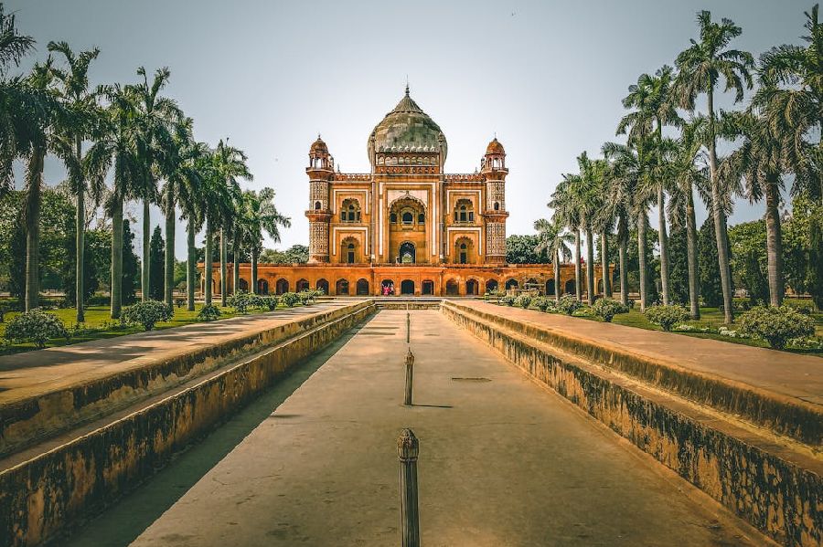 Mariam Tomb in Agra showcases Mughal architecture and rich history, making it a must-visit attraction for history and architecture enthusiasts.