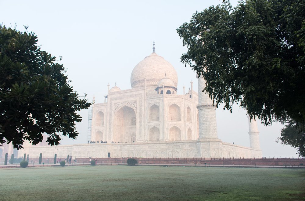 Discover the best time to visit Agra, the best month to go, and optimal times for exploring. Plan your trip for a perfect Agra experience.