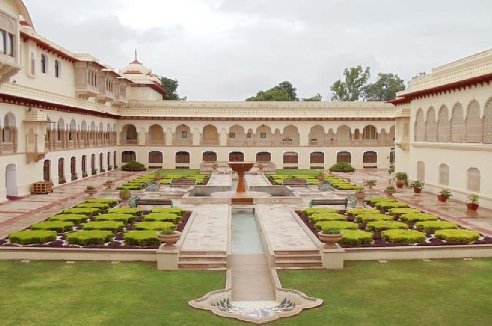 Ram Bagh en Agra: Historia, tiempo de visita, atracciones y cómo llegar a este histórico jardín mogol.