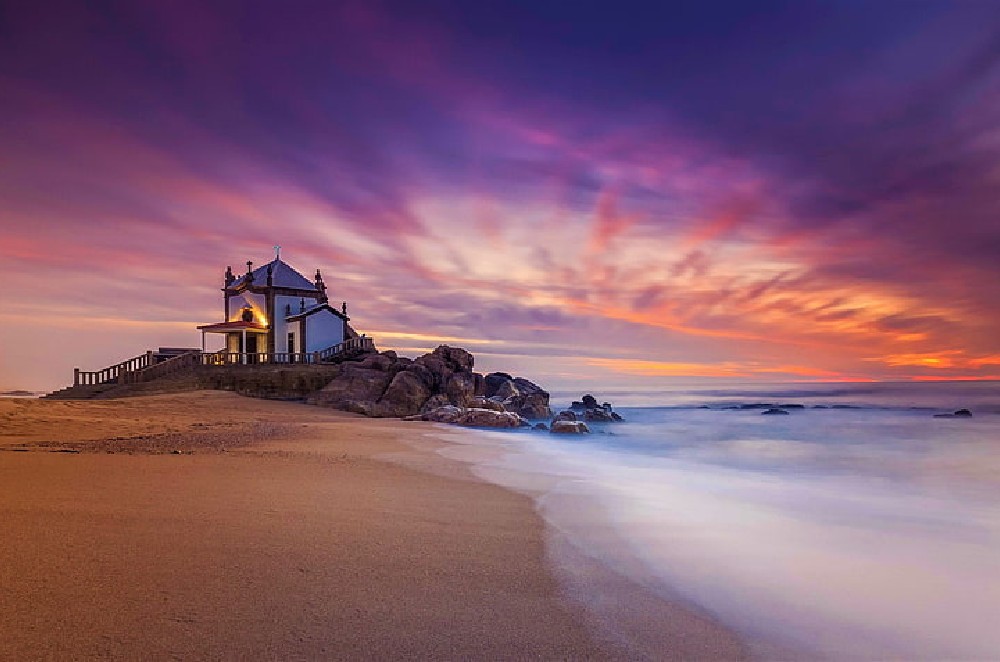 Playa de Miramar en Goa, guía de acceso, actividades, información y vida nocturna para una visita perfecta a Miramar Beach en Goa.